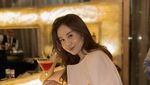 Keseruan Mayang Lucyana Saat Makan-makan di Luar Negeri