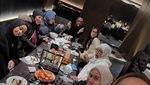 Keseruan Mayang Lucyana Saat Makan-makan di Luar Negeri