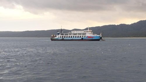 KMP Agung Samudera XVIII kandas di Selat Bali, Kabupaten Jembrana, Bali, Rabu (16/7/2025). (dok. Pos AL Gilimanuk)