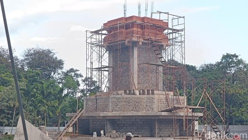 Kondisi di Lapangan Puputan Badung yang kini dalam masa revitalisasi pada Selasa (15/7/2025).