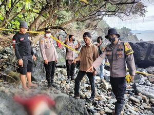 Mayat Tanpa Kepala di Pinggir Pantai Tanggamus Lampung Diautopsi