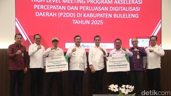 High Level Meeting Percepatan dan Perluasan Digitalisasi Daerah, di Lovina Haven Boutique Resort, Rabu (16/7/2025).
