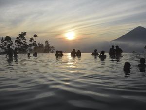 11 Tempat Wisata Alam Jabar Paling Hits di Media Sosial