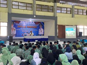 Siswa Baru di Kota Blitar Diajak Polisi Perangi Narkoba
