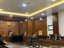 Razman Dituntut 2 Tahun Penjara Atas Kasus Pencemaran Nama Baik Hotman
