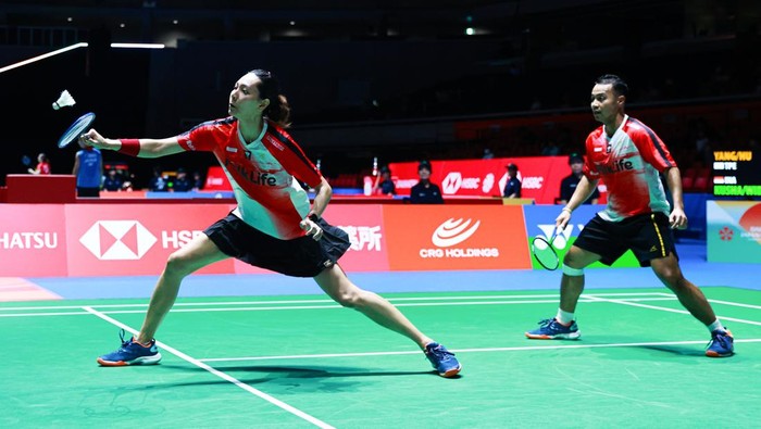 Rehan Naufal Kusharjanto/Gloria Emanuelle Widjaja beraksi di Japan Open 2025.