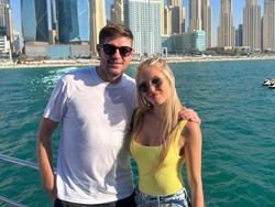 Steven Gerrard Jadi Kakek di Usia 45, Ayah dari Anak Putrinya Jadi Sorotan Steven Gerrard Jadi Kakek di Usia 45, Ayah dari Anak Putrinya Jadi Sorotan