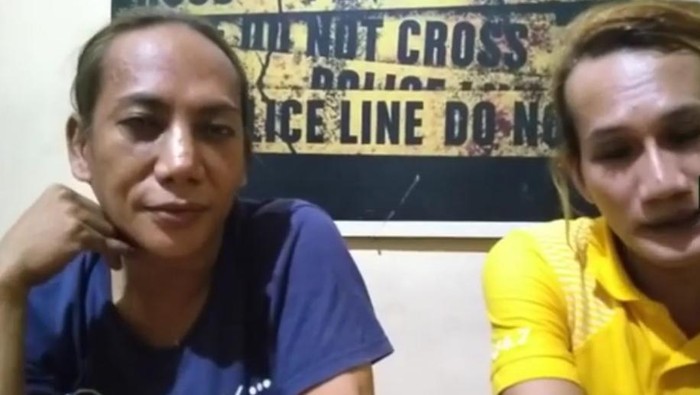 Tangkapan layar 2 waria saat diinterogasi polisi di Polsek Bontoala Makassar.