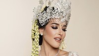 Ia menuturkan rasa sayang kepada semua followersnya dalam unggahan tersebut. Foto: dok. Instagram @tasyafarasya