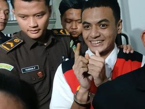 Vadel Badjideh Bacakan Pledoi: Saya Capek dengan Hujatan