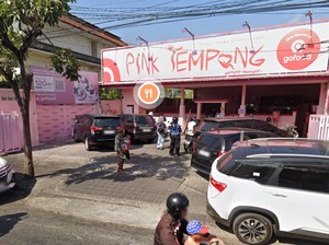 Siapa Pemilik Warung Pink Tempong? Kuliner Wajib untuk Wisatawan di Bali