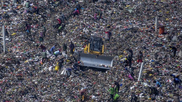 Zona 5 TPA Sarimukti Resmi Beroperasi, Sampah Jabar Punya Tempat Baru
