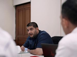 Rajiv Desak Audit Wisata Bahari Usai Jangkar Kapal Rusak Karang Sebayur