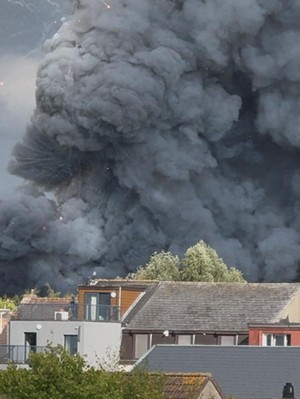 Panggung Tomorrowland Terbakar Habis-habisan, Tetap Rave On!