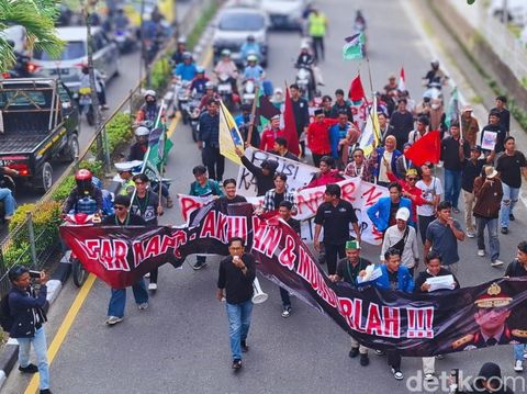 Aksi unjuk rasa menuntut Kapolda Kaltara dicopot buntut kasus narkoba di wilayahnya.