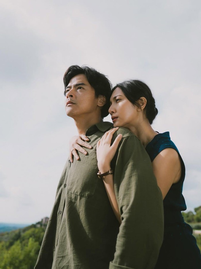 Dion Wiyoko, pemeran Jonathan dalam film Sore: Istri dari Masa Depan.