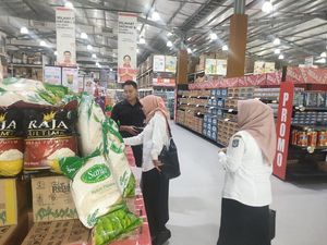 Bukan Cek Kualitas, Disdag Mataram Pelototi Takaran Beras di Tengah Isu Oplosan
