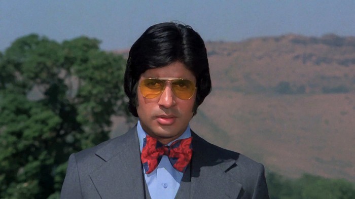 Cuplikan adegan Amitabh Bachchan di Don.