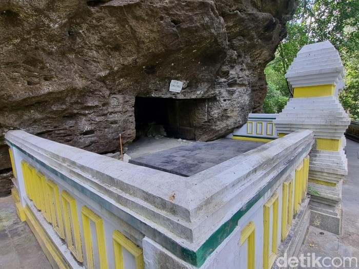 Gua Selarong, Kembang Putihan, Guwosari, Pajangan, Bantul, Kamis (17/7/2025).