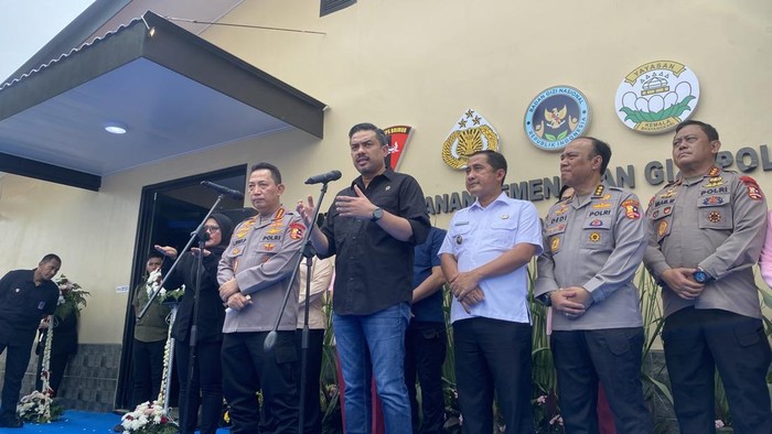 Kapolri Jenderal Listyo Sigit Prabowo dan Menteri UMKM Maman Abdurrahman