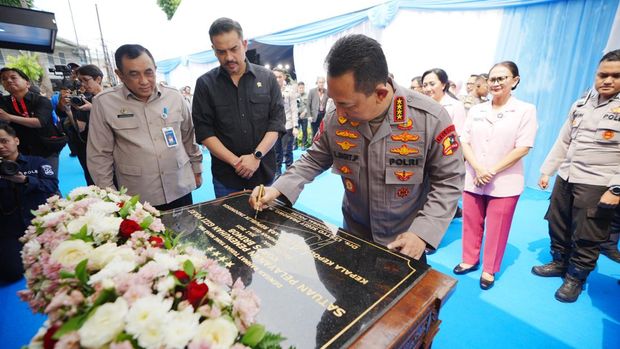 Kapolri Jenderal Listyo Sigit Prabowo meresmikan 28 Satuan Pelayanan Pemenuhan Gizi (SPPG). Diharapkan ada 96 ribu penerima manfaat Makan Bergizi Gratis (MBG). (dok Ist)