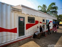 Kontainer Disulap Jadi Pos Kesehatan Gratis di Pasar Cengkareng