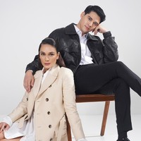 7 Gaya Luna Maya dan Maxime Pemotretan ala Prewedding Jelang Resepsi di Jakarta 7 Gaya Luna Maya dan Maxime Pemotretan ala Prewedding Jelang Resepsi di Jakarta