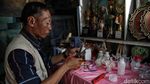 Impian jadi Dokter ke Seniman, Sutrisno Menyulam Harapan Lewat Karya Limbah