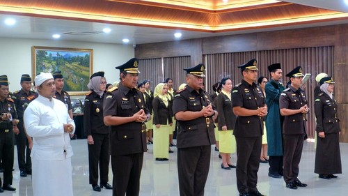 Pelantikan sejumlah pejabat baru di Kejati Bali Kamis (17/7/2025). (Dok. Kejati Bali)