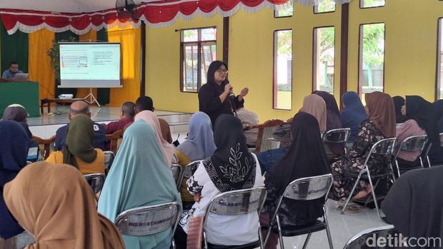 Peningkatan Literasi Keuangan di Pulau Geser