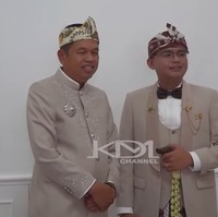 Maula Akbar menikahi Luthfianisa Putri Karlina pada Rabu, (16/7/2025) kemarin. Putra Gubernur Jawa Barat tersebut mempersunting sang istri dengan prosesi pernikahan yang digelar meriah.Foto: YouTube Kang Dedi Mulyadi