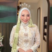 7 Foto Gaya Wabup Garut Putri Karlina saat Dinikahi Anak Dedi Mulyadi 7 Foto Gaya Wabup Garut Putri Karlina saat Dinikahi Anak Dedi Mulyadi