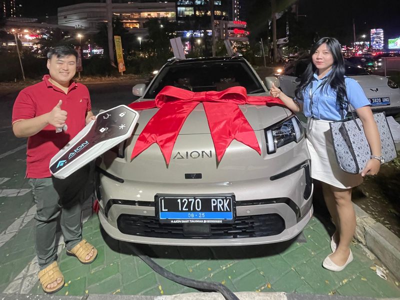 Serah terima AION V kepada konsumen Indonesia
