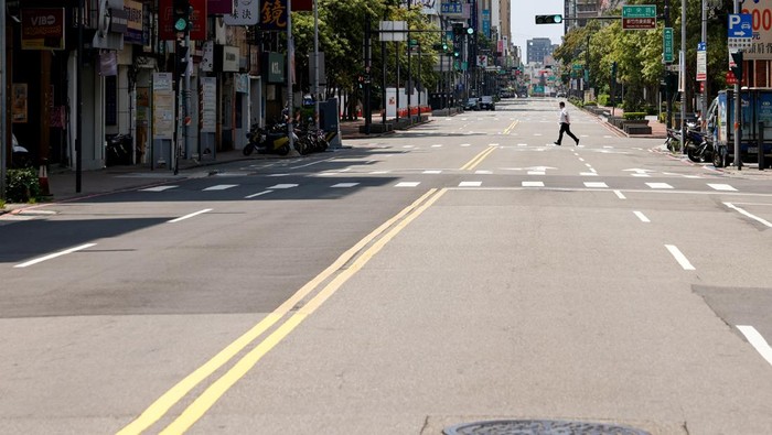 Hsinchu di Taiwan mendadak hening saat latihan serangan udara tahunan digelar pada Rabu (17/7). Hal ini bagian dari simulasi pertahanan nasional.
