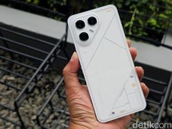 Unboxing Tecno Pova 7 Ultra 5G: Kencang, Futuristik dan Terjangkau