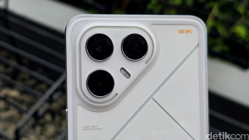 Tecno Pova 7 Ultra 5G