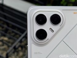 Unboxing Tecno Pova 7 Ultra 5G: Kencang, Futuristik dan Terjangkau