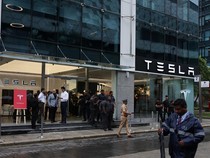 Tesla Buka Showroom Pertama di India, Luncurkan Model Y