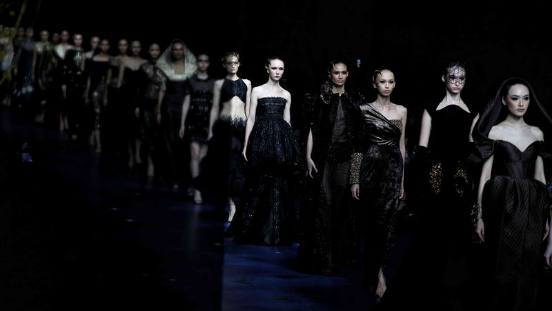 Sebastian Gunawan Signature Fashion Show 2025/2026 