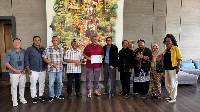 Wakil Ketua Komisi VI DPR RI Andre Rosiade bertemu dengan perwakilan warga kawasan Borobudur serta pelaku usaha lokal yang terdampak kebijakan pengelolaan wisata Candi Borobudur