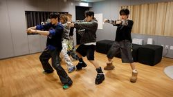 1VERSE Debut, Boyband K-pop dengan 2 Pembelot Korea Utara 1VERSE Debut, Boyband K-pop dengan 2 Pembelot Korea Utara