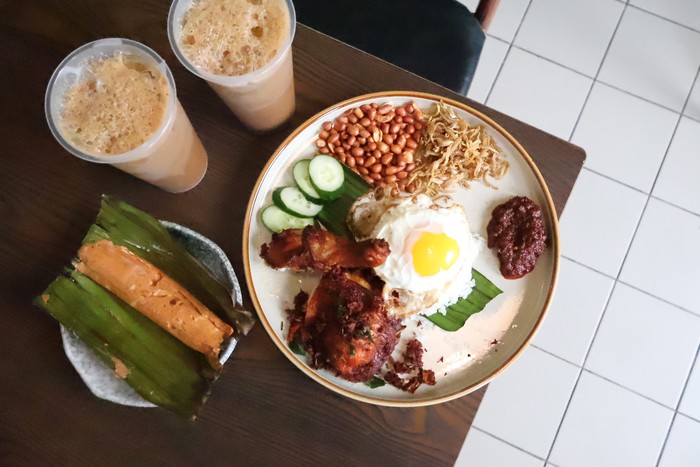 9 Makanan Kaki Lima Singapura yang Masuk Michelin Bib Gourmand 2025