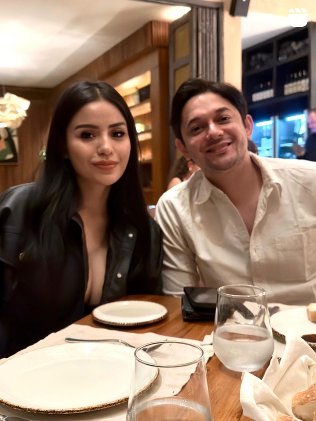Setelah mempublikasikan hubungannya, Andrew semakin sering memamerkan kebersamaan dengan kekasih barunya itu. Keduanya pun selalu terlihat mesra dan romantis. Foto: Instagram/@andrewandika