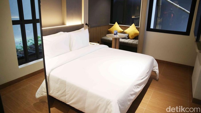 Artotel Luncurkan ROOMS INC. Sudirman, Tawarkan Akomodasi Gaya Hidup Urban ROOMS INC. Sudirman resmi dibuka di kawasan Setiabudi, Jakarta Selatan, Jumat (18/7/2025). Hotel bergaya modern ini menyasar generasi urban dengan konsep nyaman, efisien, dan penuh gaya.