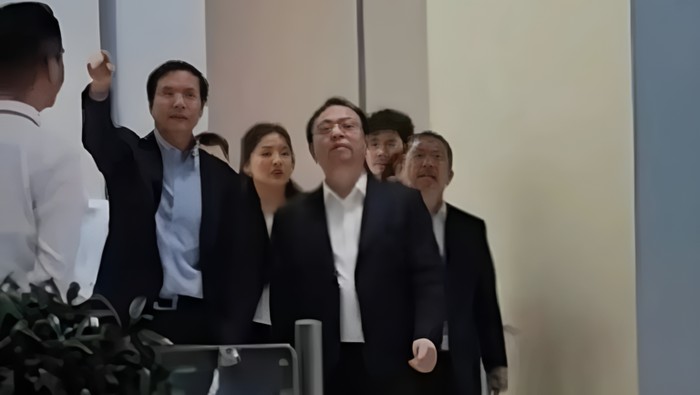 Bos BYD dan Bos Xiaomi.