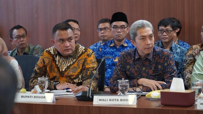 Bupati Bogor Rudy Susmanto