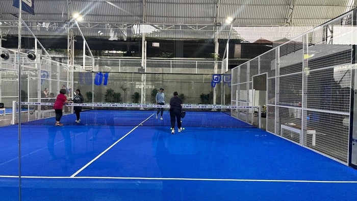 Dikenai Pajak 10%, Lapangan Padel Masih Jadi Rebutan