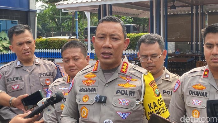Dirlantas Polda Metro Jaya Kombes Komarudin.