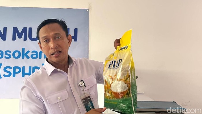 Dirut Perum Bulog Ahmad Rizal Ramdhani