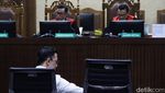 Ekspresi Tom Lembong di Sidang Vonis Kasus Korupsi Gula